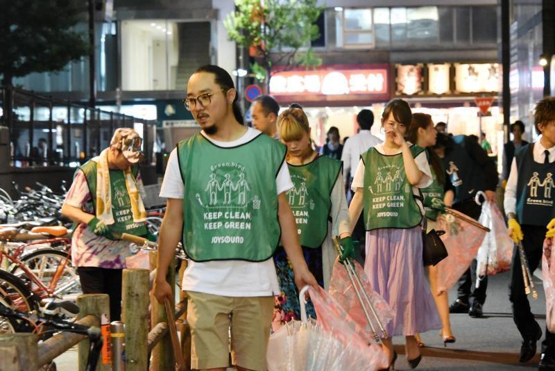 ７月3日歌舞伎町お掃除画像