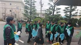 富山第一高等学校生徒会とのコラボそうじ画像