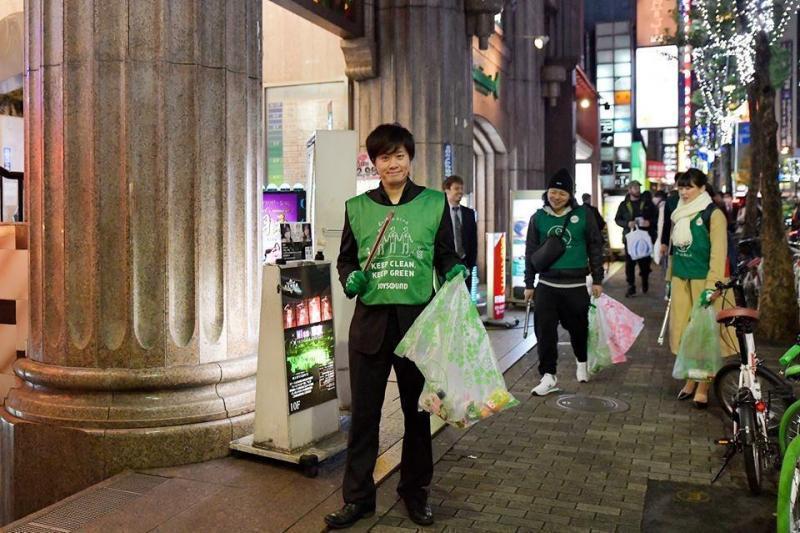 12月17日歌舞伎町お掃除画像