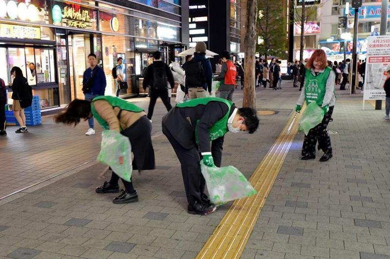 4月15日歌舞伎町お掃除画像