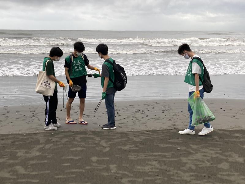 湘南江の島片瀬西浜海岸マイクロプラスチックビーチクリーン！画像
